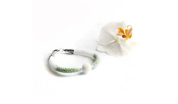 Amazon Com Green And White Bracelet Handmade Jewelry For Women Bracelets Youth Teens Bracelets Jewelry Gifts For Women Teen Bead Bracelet For Women Handmade Products