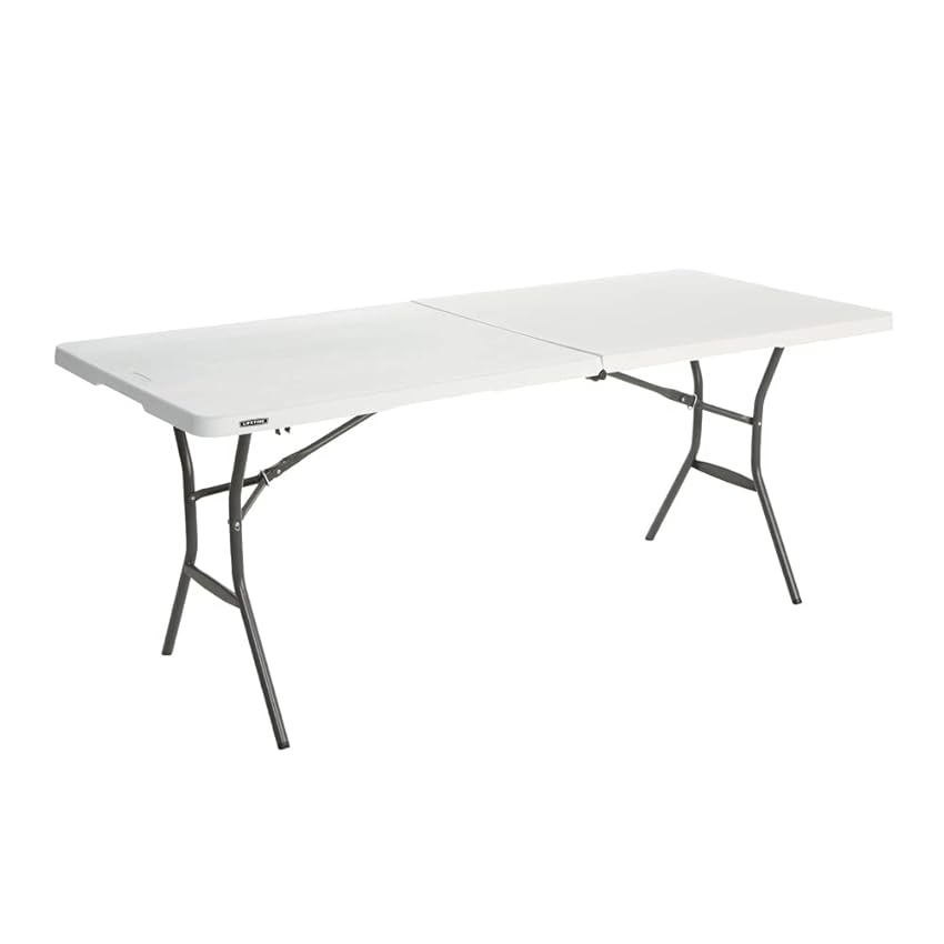 Lifetime, arredo essenziale con tavolo