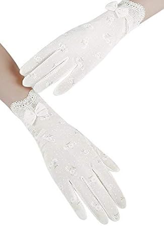 Amazon Co Jp 紫外線対策 レース手袋 女の子 おしゃれ レディースグローブ Uvカット グローブ スマホ対応 タッチパネル 日除け防止 手袋 てぶくろ ショートタイプ 日除けグローブ 指開き 運転用 薄型 冷感 涼しい 夏定番 レース 刺繍 ファッション小物 自転車 服