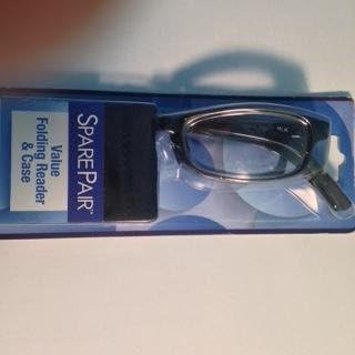 Foster Grant Value Folding Reader & Case (Gisele TOR) +2.00 Tortoise Color by SPARE PAIR.