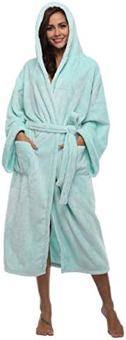Women's Long Hooded Velvet Bathrobe Ultra-Soft Winter Fleece Plush Nightgown