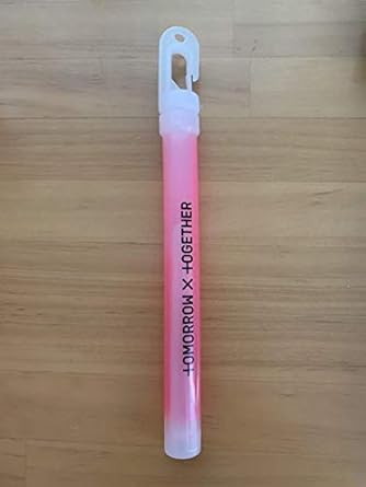 Amazon Txt 日本デビューイベント ペンライト 当店オリジナル缶バッジ セット バッジ ホビー