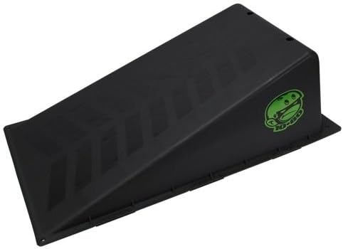 Skateboard priced at $63.95, weight capacity 125 lbs, image timestamp Aug 09, 2023.