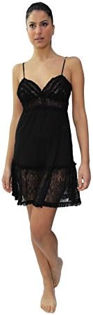 Short Parisian in Tulle and lace.