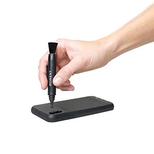Moment - Lens Pen - Clean Dust and Fingerprints On Your Camera or Phone