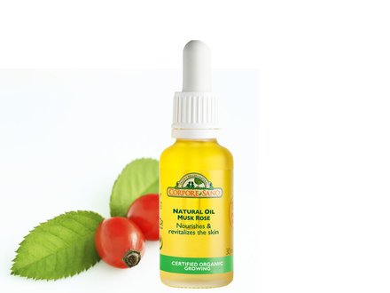 Corpore Sano Musk Rose Oil with Sweet Almonds Oil/ Aceite de Rosa Mosqueta con Aceite de Almendras Dulces Nourishes & Revitilizes the Skin .Certified Organic Growing. 30 ml/1 fl.oz.