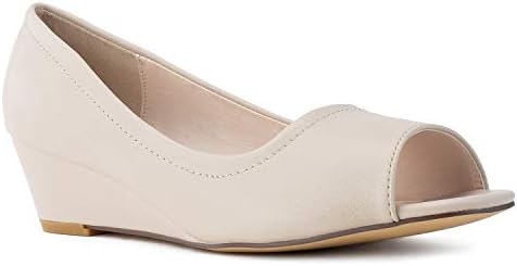 wide width closed toe wedges