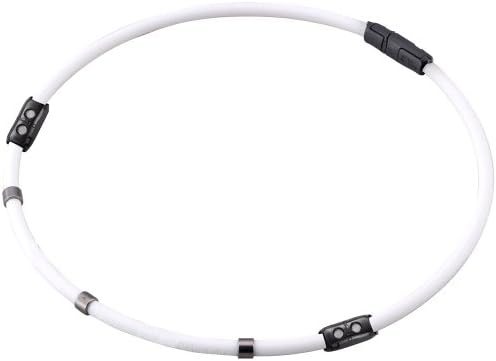 Trion Lite Necklace (White, Medium)