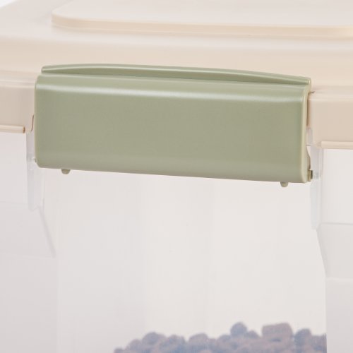 IRIS USA 22 Lbs / 28 Qt WeatherPro Airtight Pet Food Storage Container