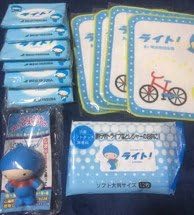 Amazon Co Jp ライトくん グッズ セット 明治安田生命 非売品 ハンカチ ウエットティッシュ ストラップ ティッシュ おもちゃ