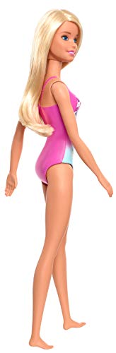 Barbie GHW37 - Beach Puppe mit Badeanzug im Blumenmuster, Spielzeug ab 3 Jahren – Bild 6