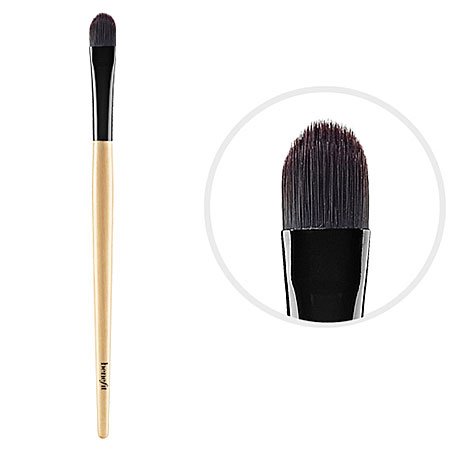 Benefit Cosmetics Concealer Brush