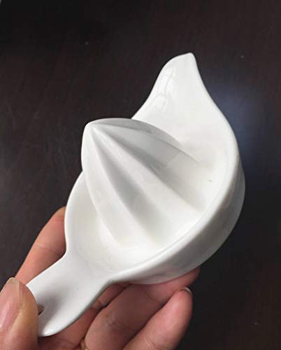 2 pack Porcelain Mini Citrus Juicer Reamer with Handle and Pour Spout,Stackable Manual Juicers Make Your Own Orange,Grapefruit,Lemon Squeezer, Fruit Juices Serving Bowls White (3x5")