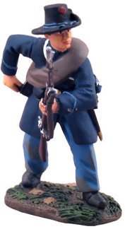 W. Britain 31095 Union Infantry Iron Brigade Reaching for Cartridge No.1