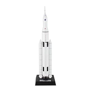 Executive Series Models Space Launch System Model Kit (1/200 Scale)