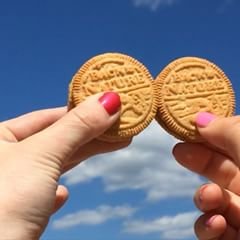 BACK TO NATURE PEANUT BUTTER CREME SANDWICH COOKIES – DAIRY FREE, NON-GMO, MADE WITH WHEAT FLOUR & WHOLE GRAINS, DELICIOUS & QUALITY SNACKS, 9.6 OUNCE​