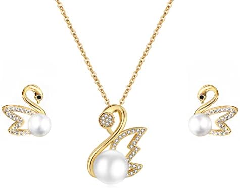 Pearl Necklace Stud Earrings Set 