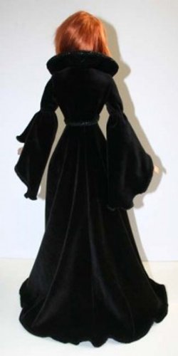 Hallows Night Robe Pattern for 22" American Model