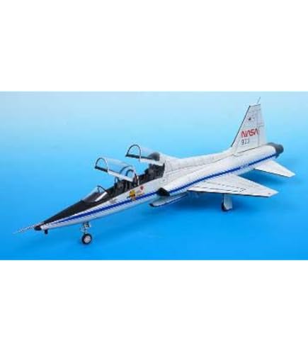 トランペッター 1/48 T-38Cタロン NASA プラモデル ggw725x Amazon.com: Trumpeter US T-38C Talon (NASA) Model Kit : Arts