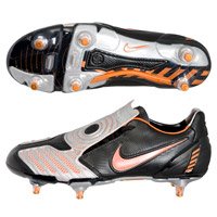 nike total 90 crampon