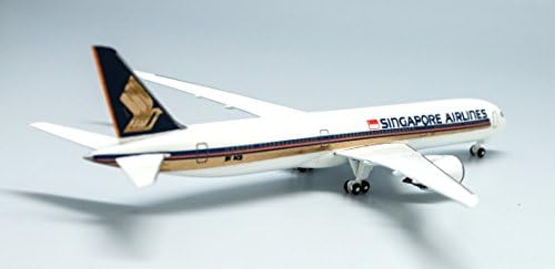 f toys singapore airlines