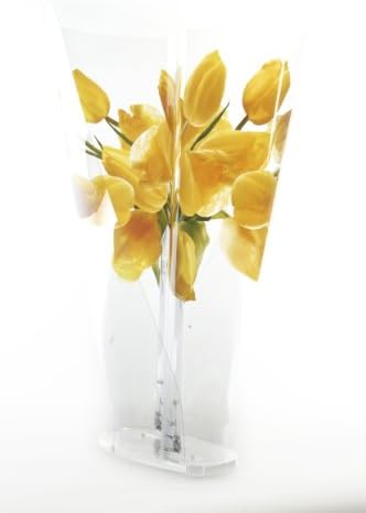 Yellow Tulips Vase 3D Flowering Design Object. The stylish design alternative for flowers in your home.