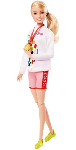 Barbie GJL75 - Olympische Sommerspiele Tokyo 2020 Kletterin Puppe mit Outfit, Tokyo 2020-Jacke, Medaille, Klettergurt und Karabinerhaken, Spielzeug für Kinder ab 3 Jahren – Bild 5