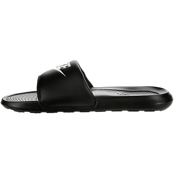Amazon.com: NIKE Men's Victori OneSneaker, White Black Black, 6 US