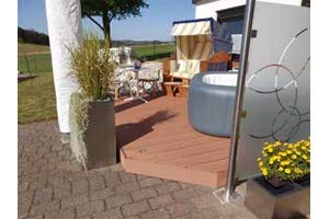 Muster Handmuster WPC Terrassendiele Massivdiele WoodoKosXXL 20 x 200 mm braun geriffelt/glatt, beidseitig begehbar 12… – Bild 3