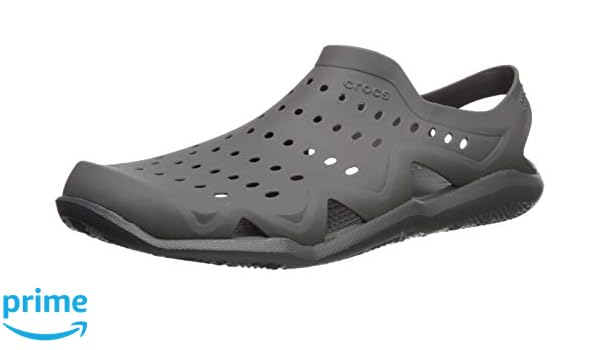 crocs active shoes