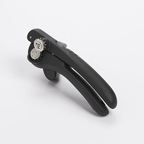 4 OXO+Good+Grips+Locking+Opener