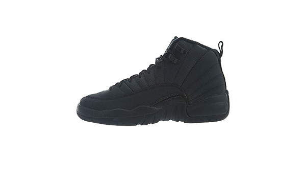 Amazon.com: Nike Air Jordan 12 Retro Winter GS Triple Negro BQ6852-001  (Talla: 5Y) : Ropa, Zapatos y Joyería