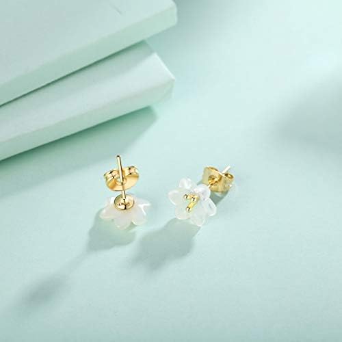 日本製 Iuha 季節の花 水仙の花 天然シェル お花 ピアス はなびら 金属アレルギー対応 変色防止 Iuha B07ky86myg 1 450円