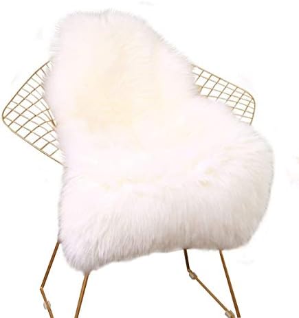 Sweetwill Faux Fur Sheepskin Style Rug, Fluffy Area Rugs Anti-Skid Yoga Carpet For Living Room Bedroom Sofa Floor Rugs (White, 60 x 90 cm)