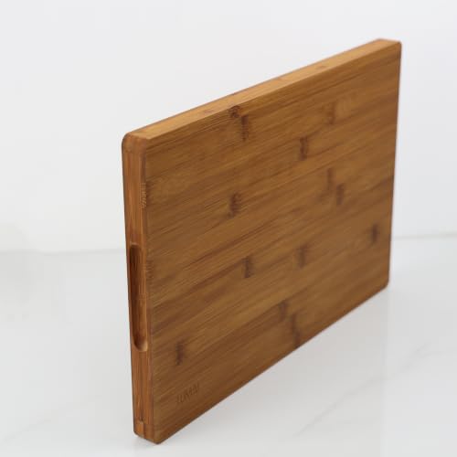LUMAI Tábua de Bambu Premium Hanói, Dupla Face, Impermeabilizada, 2,5cm | Para Cortar e Servir, Espessura Reforçada, Bambu Verticalizado Premium com Sulco para Líquidos, Cozinha e Churrasco
