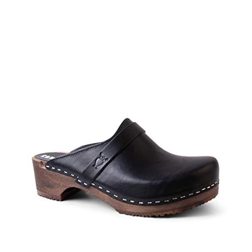 clog sandals low heel