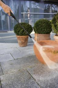 外周りの気になるコンクリートのくすみにも