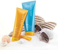 Mary Kay Full Size Suncare Beach Travel Set ~ Sunscreen Broad Spectrum SPF 30 ~ After Sun Replenishing Gel Cooling Lotion ~ Lip Protector Balm W Sunscreen Spf 15