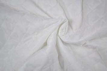 Qualitativ hochwertiges, wattiertes Steppfutter in Weiß als Meterware zum Nähen von Kinder- und Erwachsen Kleidung, 50 cm