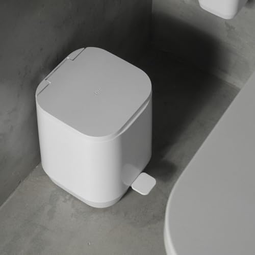 Ou Lixeira com Pedal 6L Preto Linha Aura