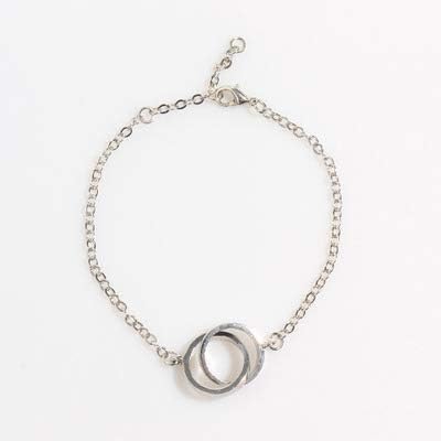 Amazon Co Jp Bts テテ ブレスレット V 着用モデル ダブルリング シルバーカラー 腕輪 ホビー