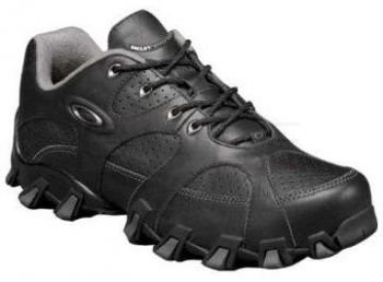Oakley Heritage Teeth Low Black Shoes 7 5 Buy Online In Cayman Islands At Desertcart 24248810