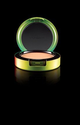 MAC Wash & Dry Collection Powder Blush CRISP WHITES