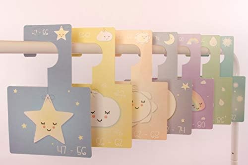 Belo and Me Baby Wardrobe Dividers Set | EU Sizes | Sweet Dreams Design | Double-Sided Wardrobe Hangers | Organise Wardrobe According to Age | Fits All Standard Nursery Rails | Pack of 7