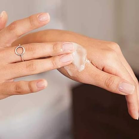 Amazon Kora Organics 寝ている間のマスクケアノニグロー スリーピングマスク Noni Glow Sleeping Mask ミランダカープロデュース 海外直送品 Kora Organics フェイスパック 通販