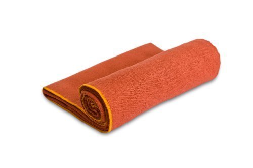 YogaRat Mugzy's Mutt Towel: Awesome 100% Microfiber pet towel attracts but won't trap fur - 28" x 50"