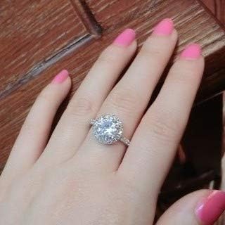 Sixlus 18K white gold jewelry carat gem inlaid Moissanite diamond ring wedding ring round