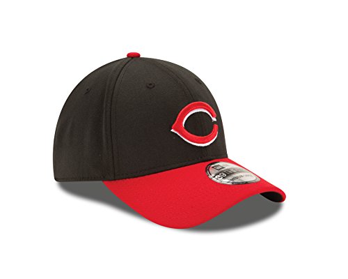 New Era MLB Cincinnati Reds Team Classic Alternative 39Thirty Stretch Fit Cap, Black, Medium/Large