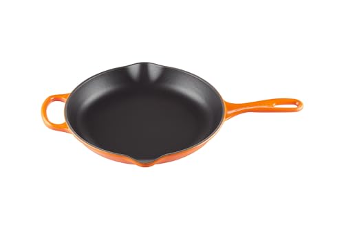 LE CREUSET Signature Gusseisen Brat- und Servierpfanne, Rund, Ø 26 cm, Für alle Herdarten inkl. Induktion geeignet, 2,34 kg, Ofenrot, 20182260900422