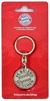 Amazon Com Bayern Munich Llavero Con Escudo Del Equipo Sports Outdoors